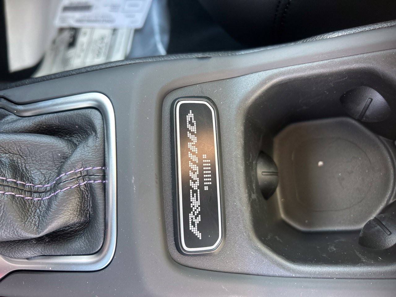 New 2026 Jeep Gladiator Sport AWD/4WD image 23