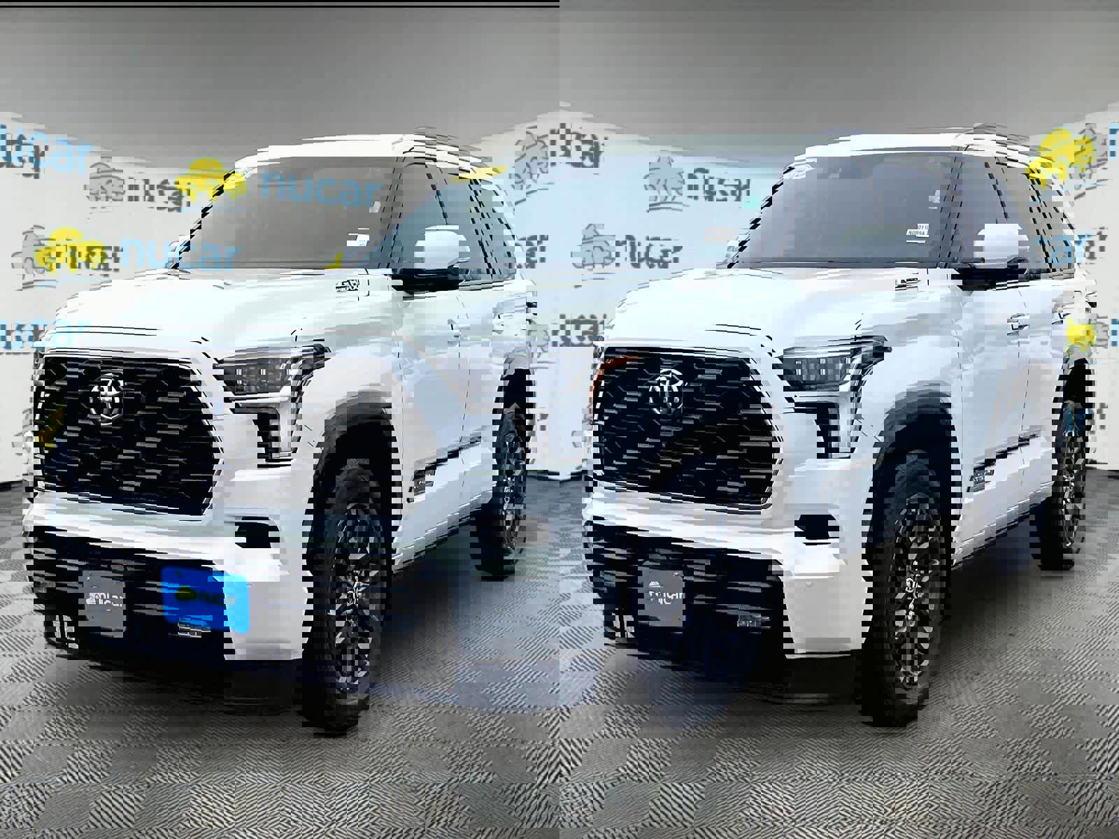 Used 2023 Toyota Sequoia Platinum image 3