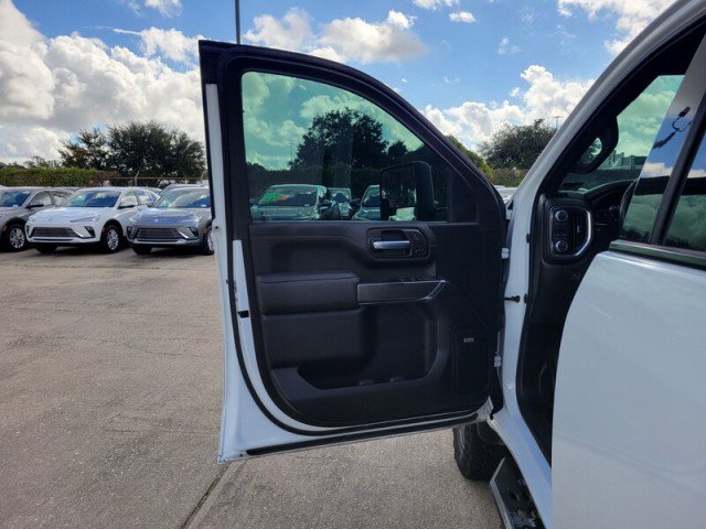 Used 2022 GMC Sierra 2500 AT4 w/ AT4 Preferred Package image 13