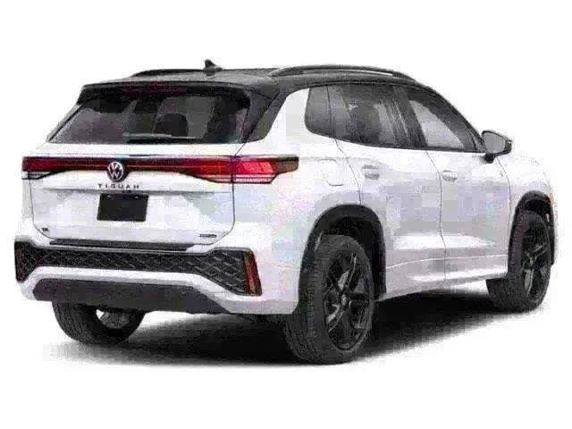 New 2026 Volkswagen Tiguan SE R-Line AWD/4WD image 2
