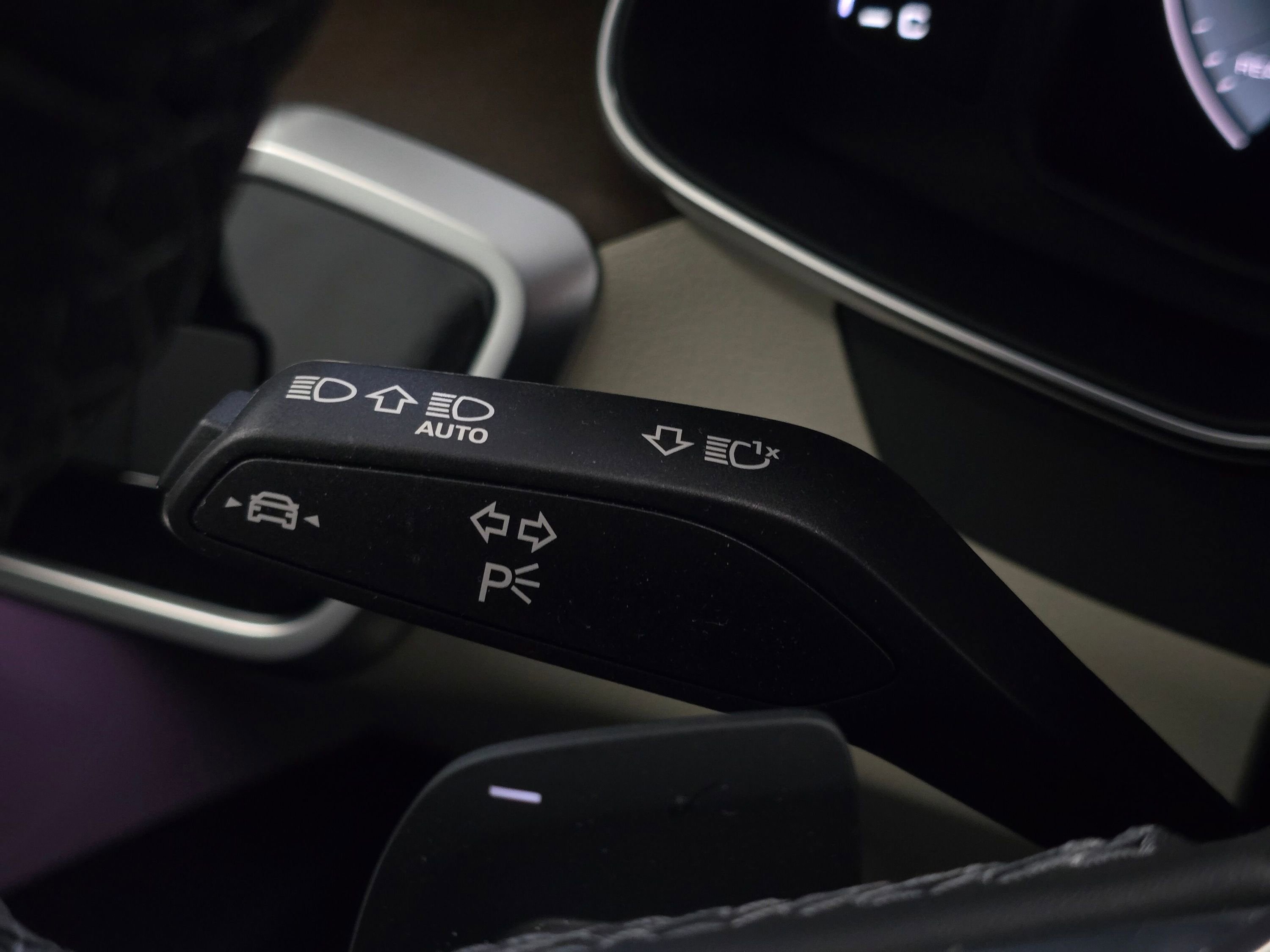 Certified 2025 Audi A6 Premium Plus w/ Premium Plus Package image 44