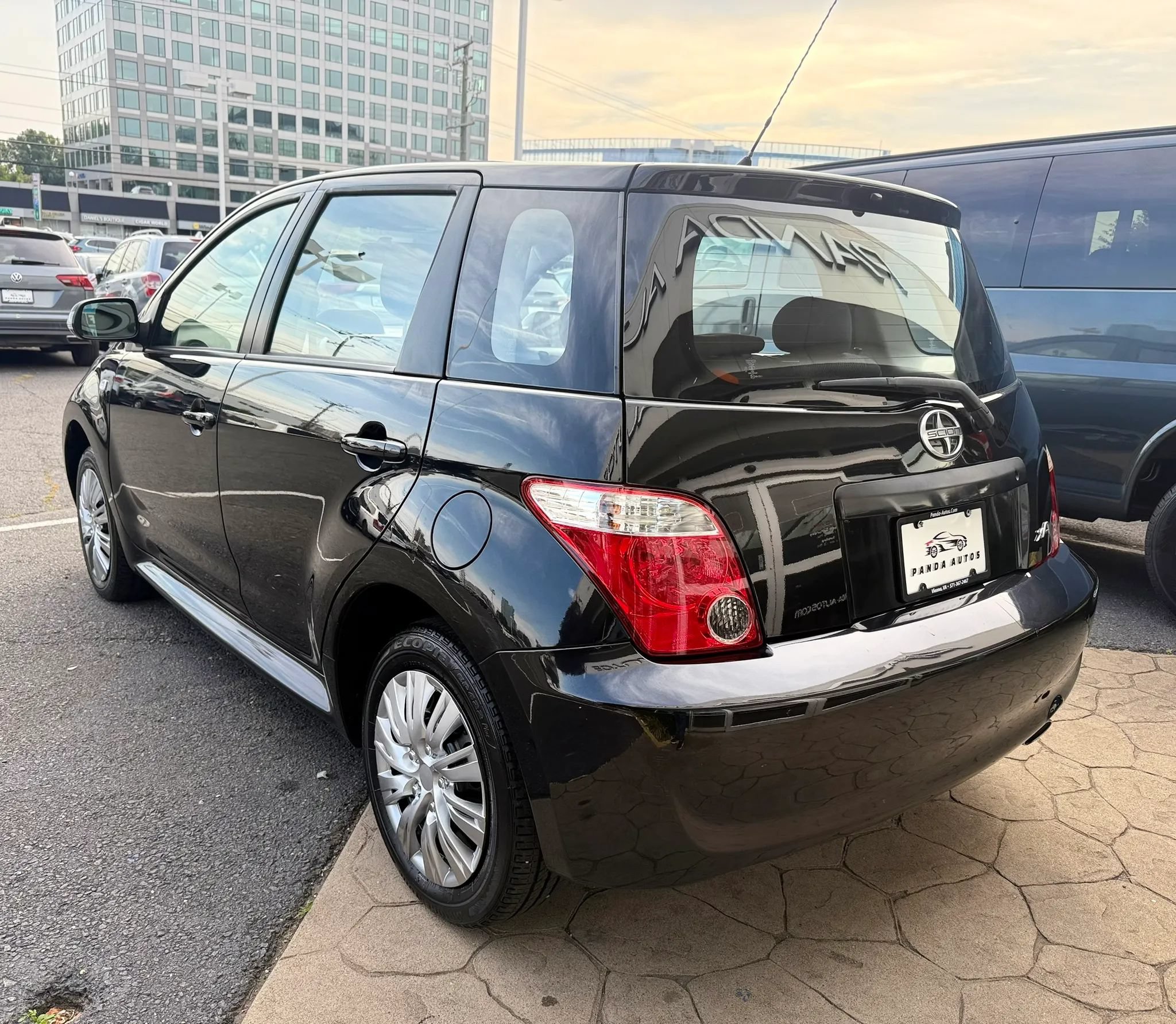Used 2006 Scion xA FWD image 5