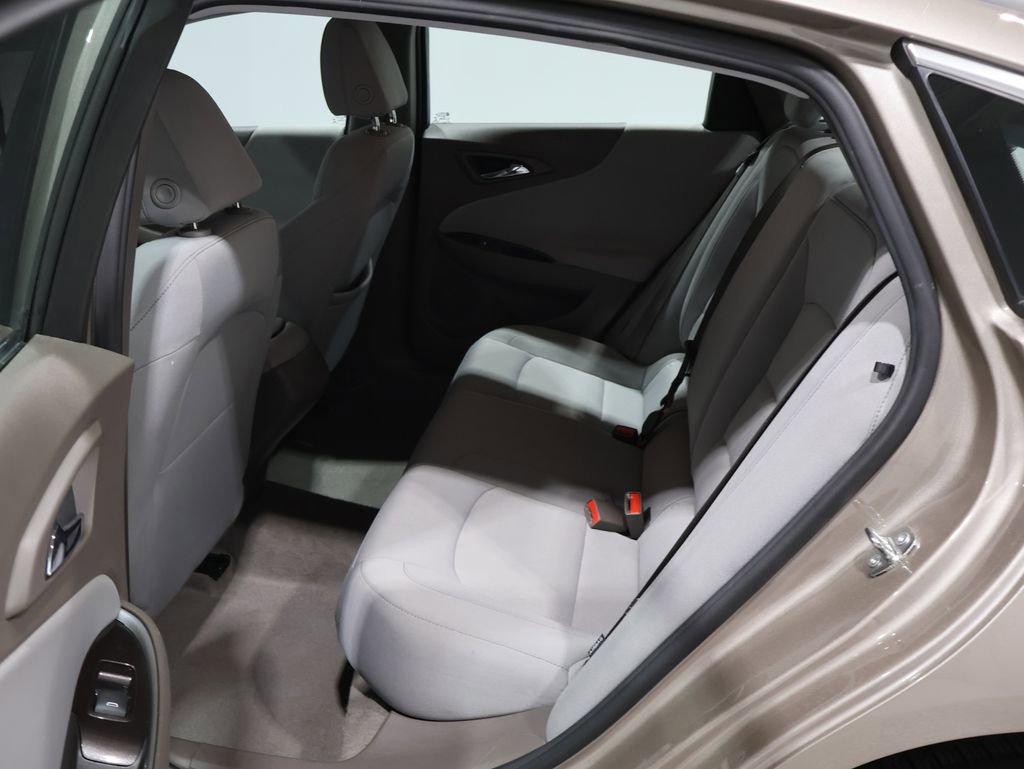 Used 2023 Chevrolet Malibu LS image 18