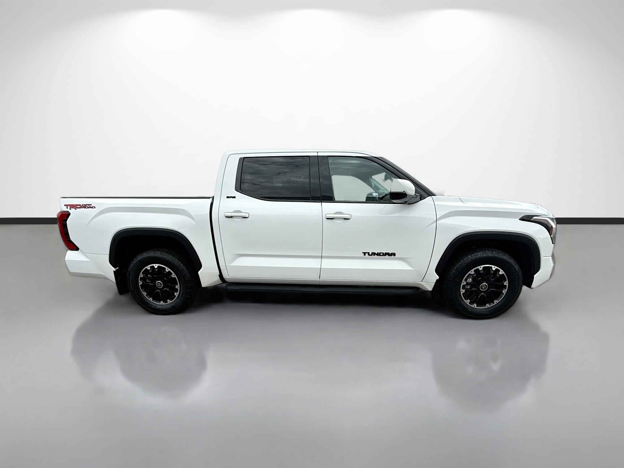Used 2022 Toyota Tundra SR5 image 2