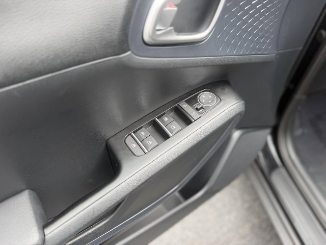 Certified 2025 Kia Soul EX FWD image 11