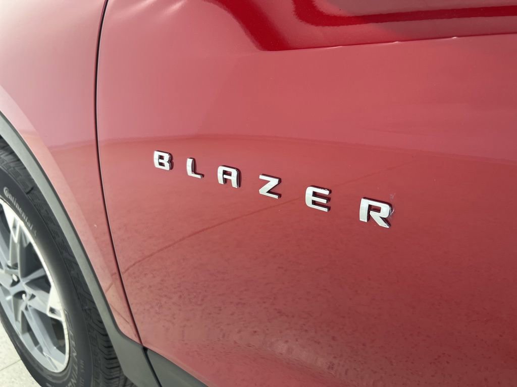 Used 2024 Chevrolet Blazer LT w/ Convenience Package FWD image 28