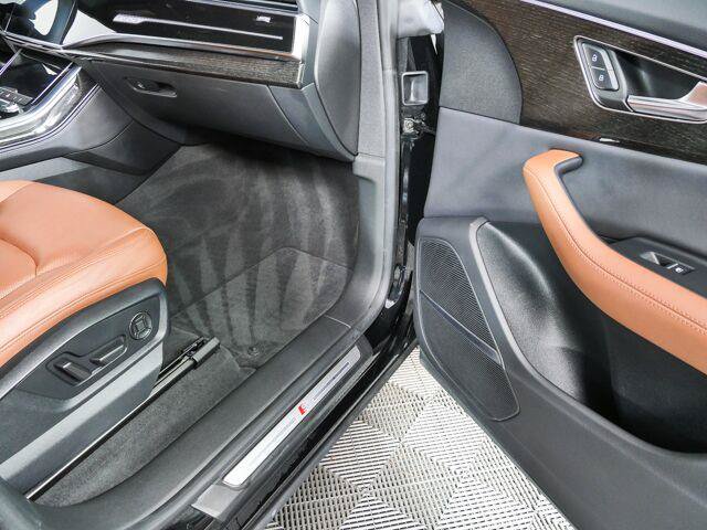 Used 2023 Audi Q8 Premium Plus AWD/4WD image 27