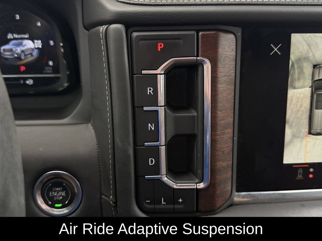 Used 2024 GMC Yukon XL Denali Ultimate AWD/4WD image 22