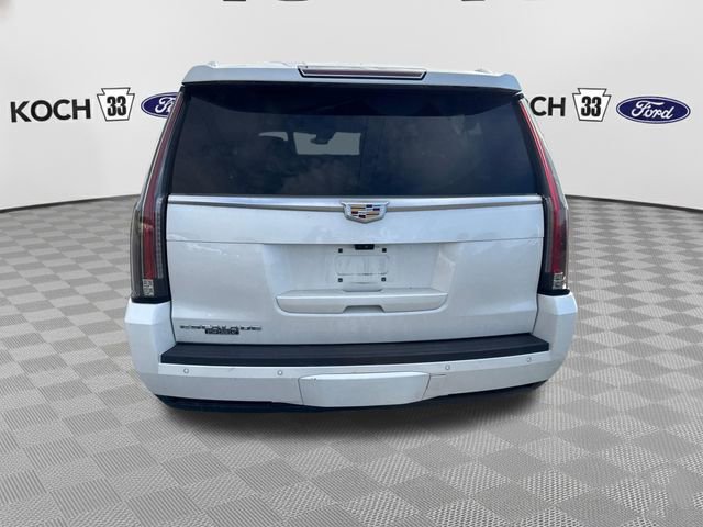Used 2017 Cadillac Escalade ESV Luxury AWD/4WD image 7