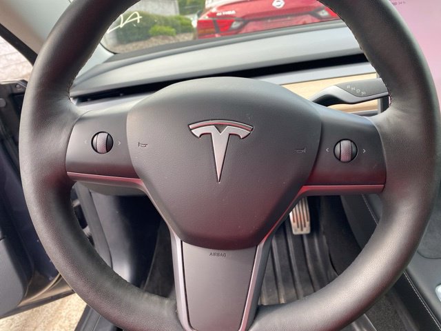 Used 2022 Tesla Model 3 Long Range AWD/4WD image 11