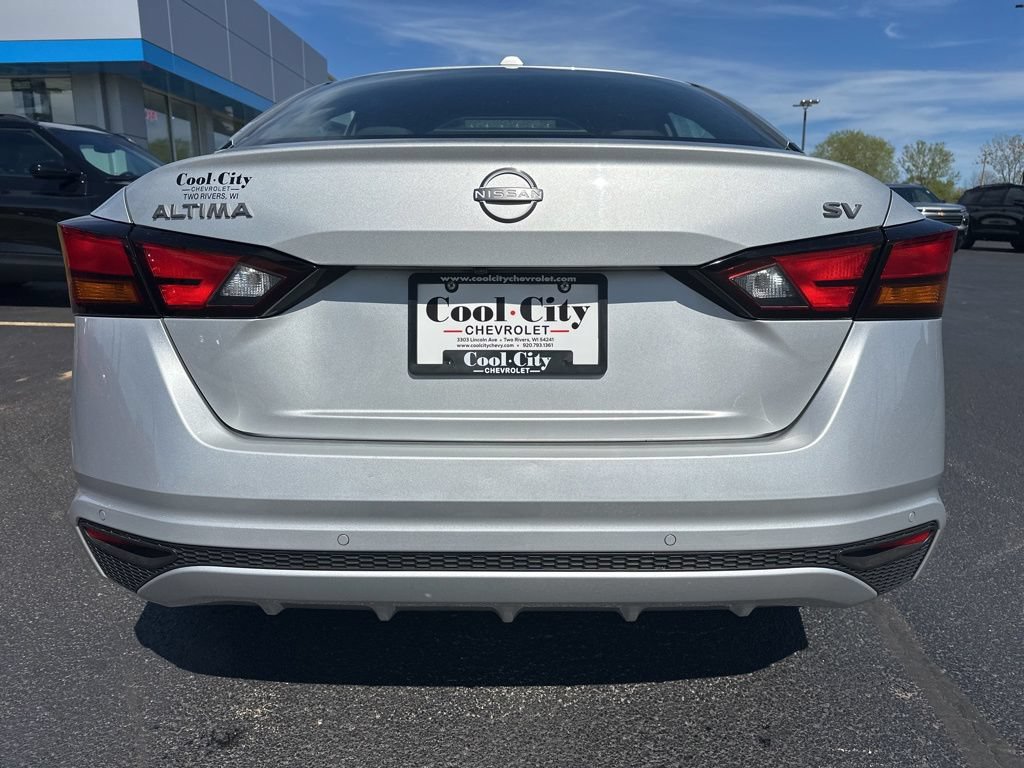 Used 2024 Nissan Altima 2.5 SV FWD image 8