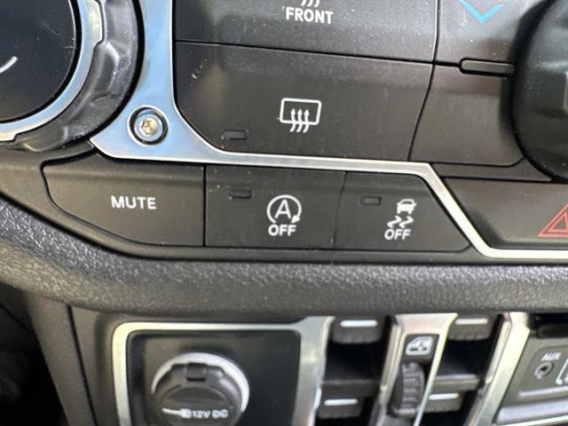 Used 2024 Jeep Wrangler Unlimited Sport AWD/4WD image 19