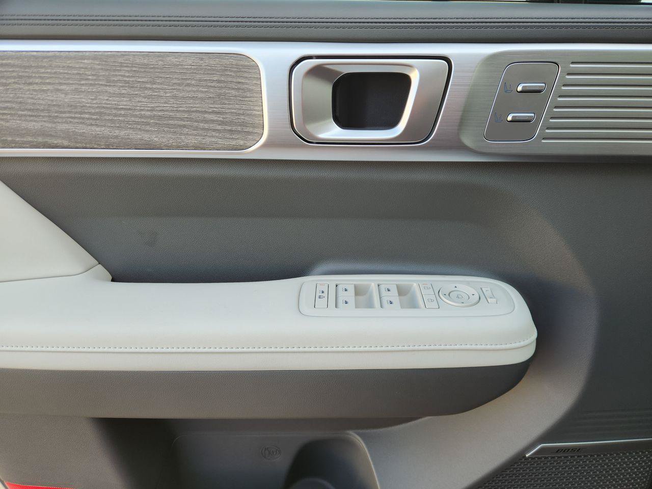 New 2027 Hyundai Santa Fe Calligraphy FWD image 22
