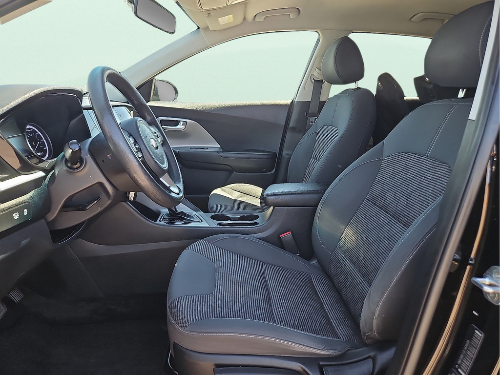 Used 2020 Kia Niro LX FWD image 13