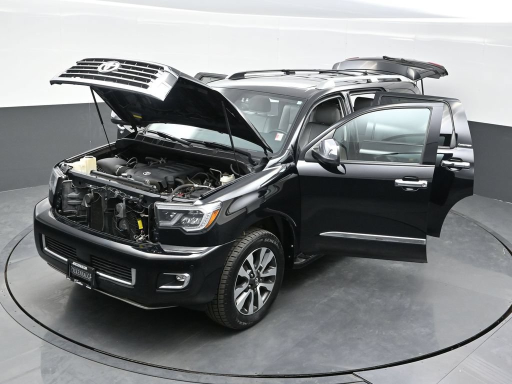 Used 2018 Toyota Sequoia Limited w/ Safety & Convenience Package AWD/4WD image 37