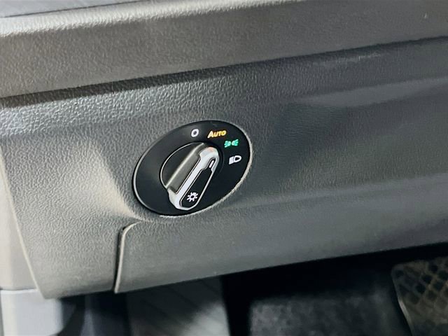 Used 2024 Volkswagen Jetta SE image 10