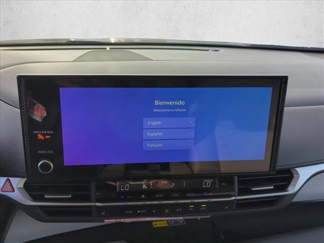 Certified 2026 Toyota Sienna XLE image 17
