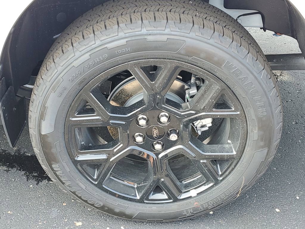 New 2025 Ford Maverick Lariat w/ Black Appearance Package image 35