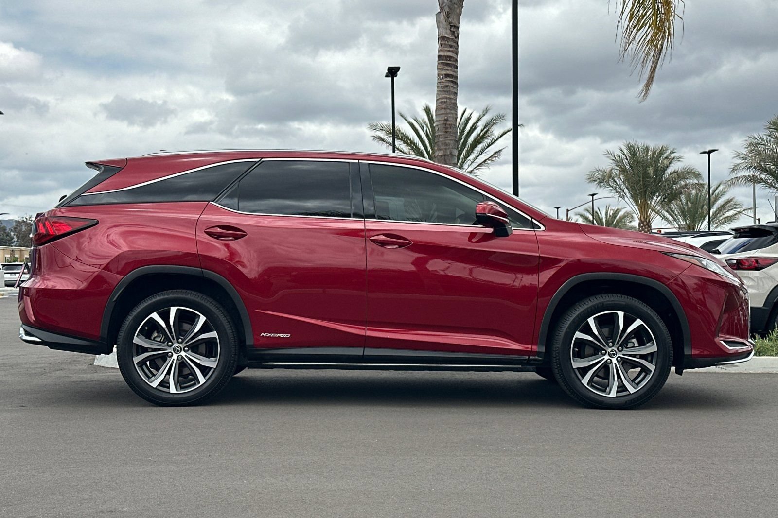 Used 2020 Lexus RX 450hL AWD w/ Premium Package image 3
