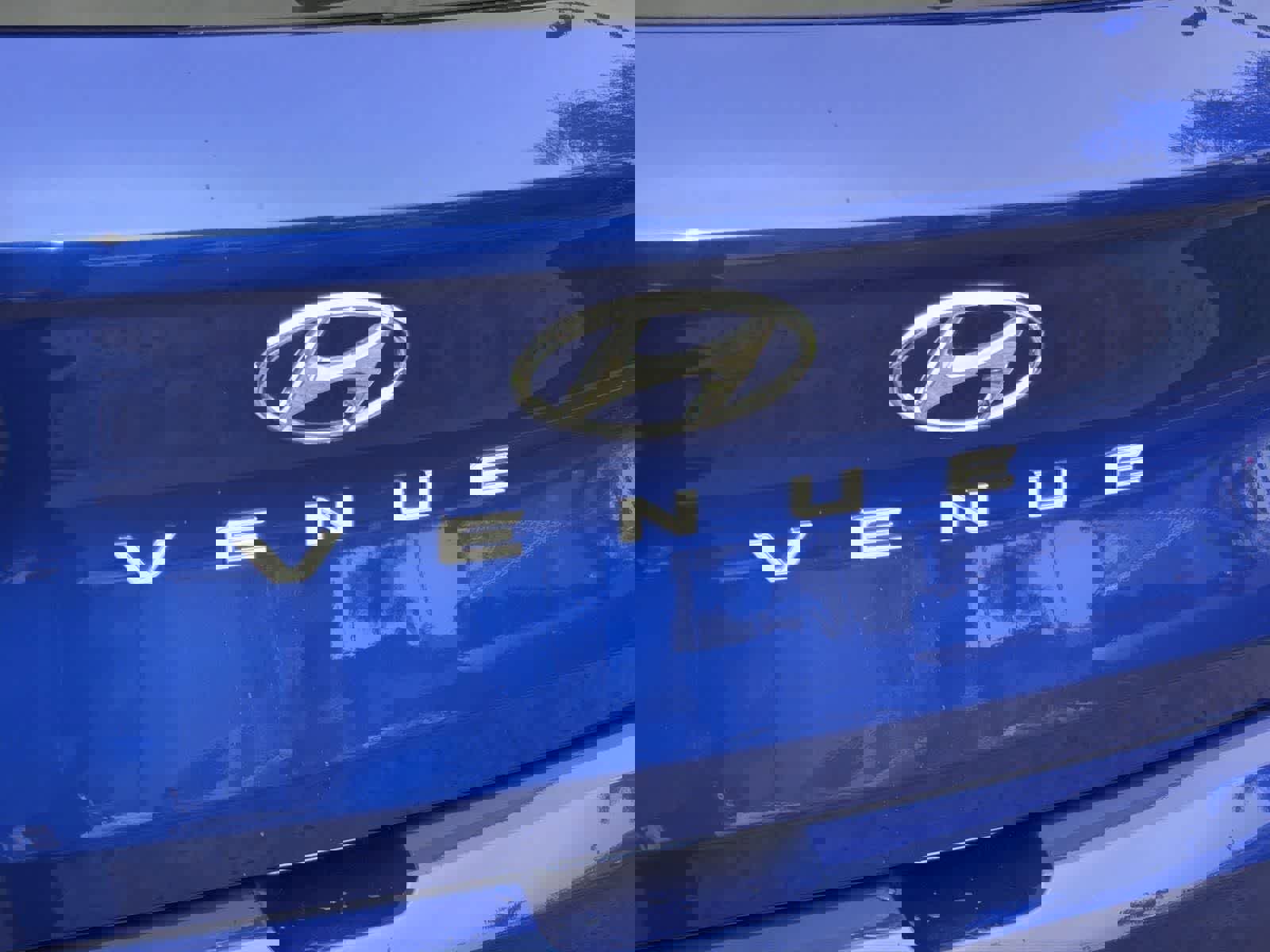 Used 2023 Hyundai Venue SEL w/ Cargo Package image 30