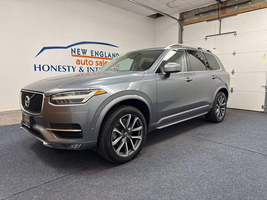 Used 2017 Volvo XC90 T6 Momentum w/ Vision Package