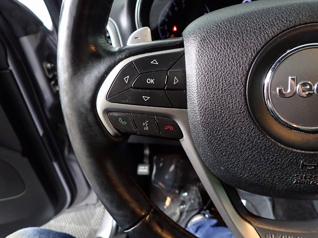 Used 2017 Jeep Grand Cherokee Altitude image 26