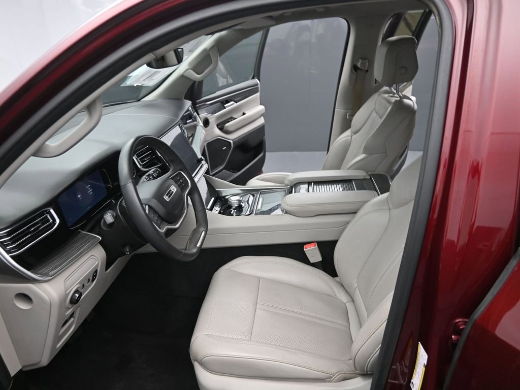Used 2022 Jeep Wagoneer Series II image 10