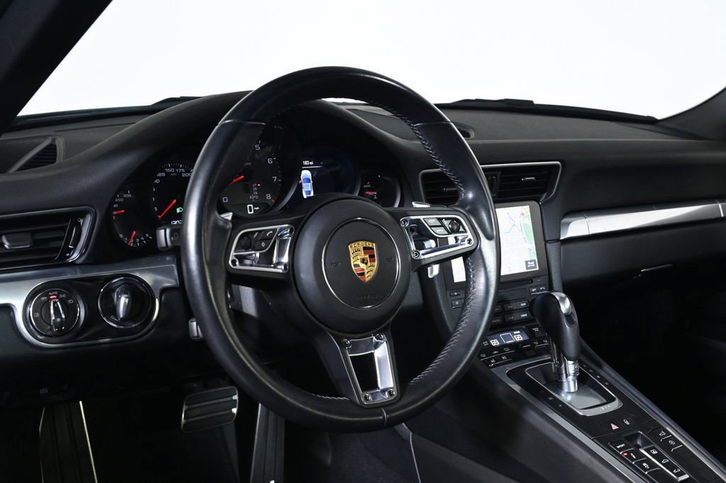 Used 2018 Porsche 911 Carrera 4S image 13