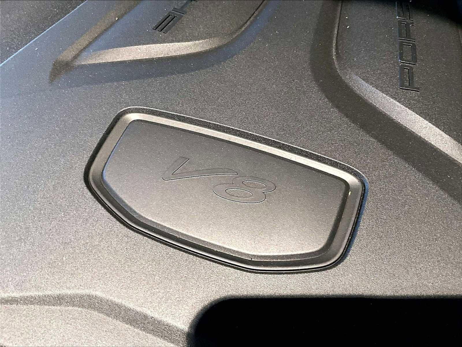 Used 2025 Porsche Cayenne GTS w/ Premium Package image 35