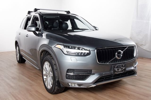 Used 2016 Volvo XC90 T6 Momentum w/ Momentum Plus Package image 3