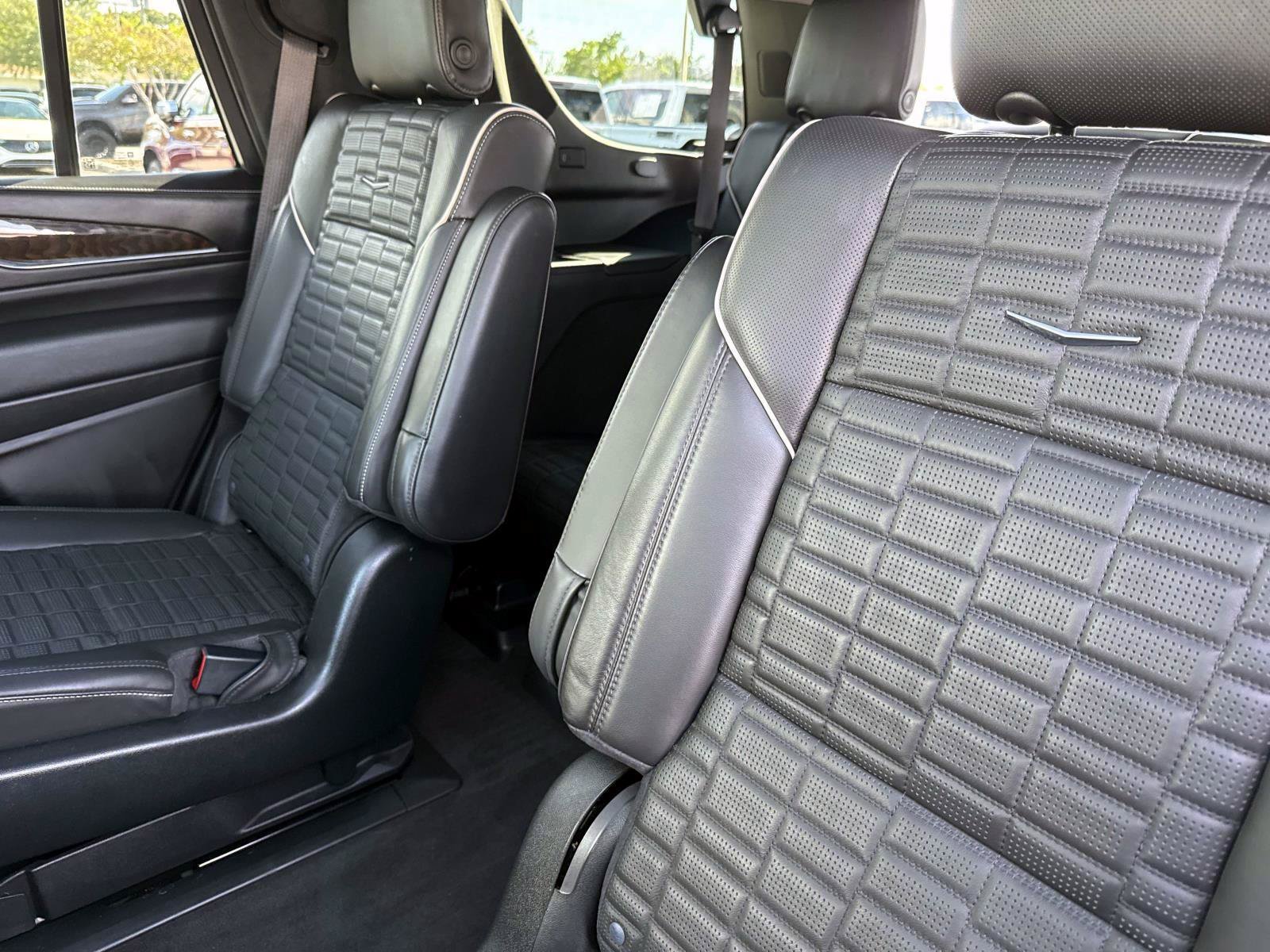 Used 2023 Cadillac Escalade Sport Platinum w/ LPO, ONYX Package RWD image 15
