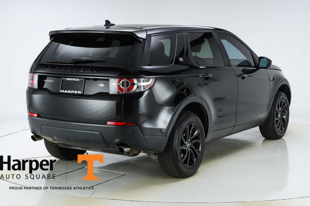 Used 2016 Land Rover Discovery Sport SE image 9