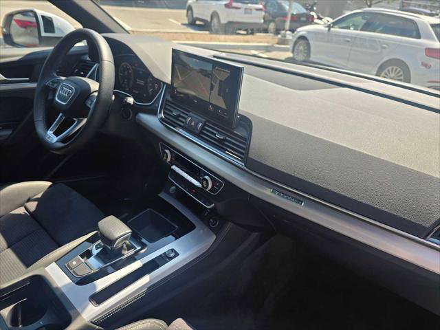 Used 2023 Audi Q5 e Prestige w/ Prestige Package AWD/4WD image 11
