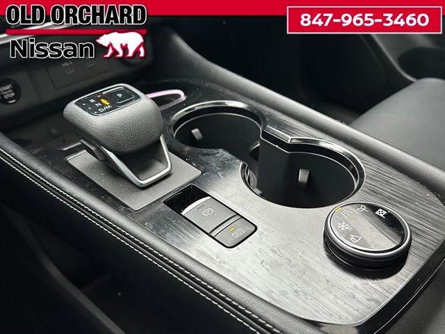 Used 2024 Nissan Rogue Platinum w/ Platinum Premium Package image 17