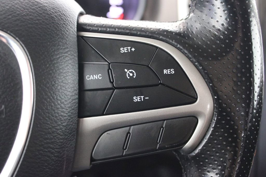 Used 2019 Dodge Durango SXT w/ 3rd Row Seating Group AWD/4WD image 22