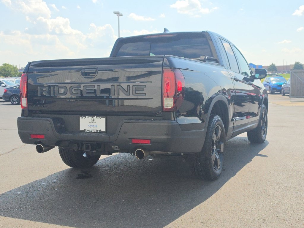Certified 2025 Honda Ridgeline Black Edition image 9