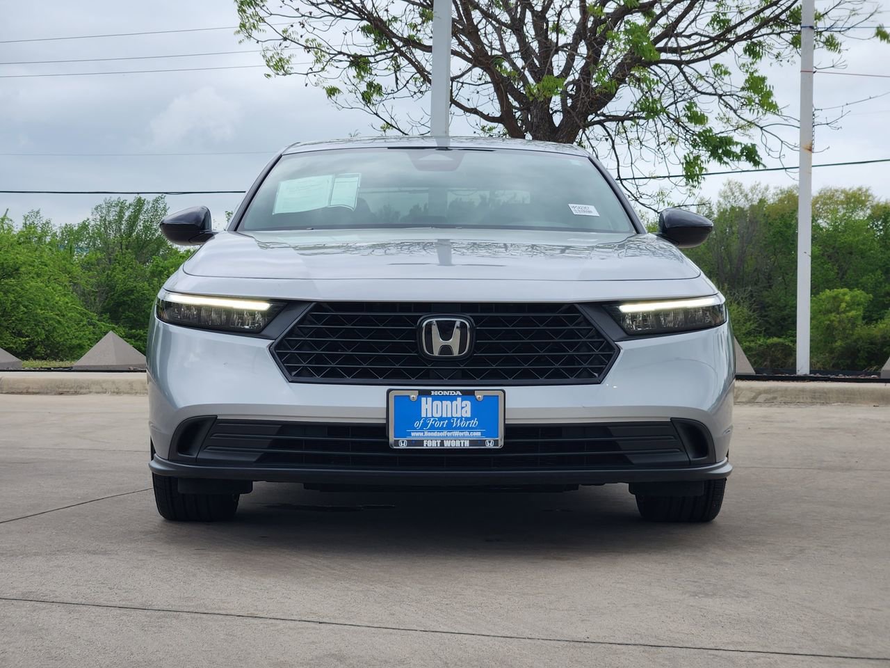 Used 2023 Honda Accord Sport image 2