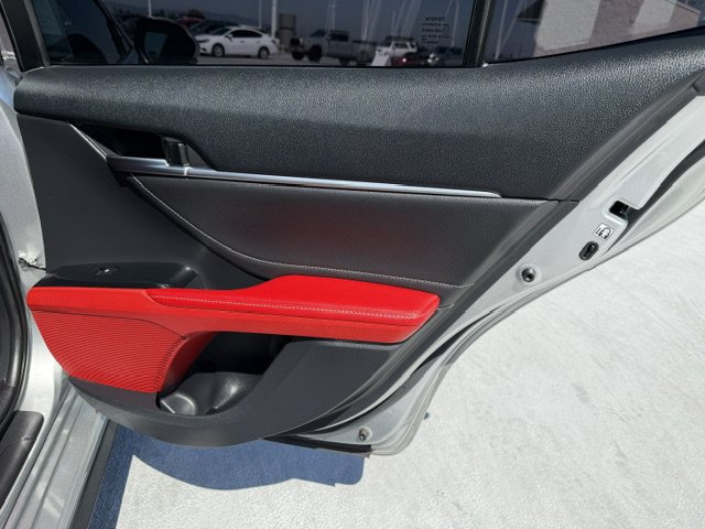 Used 2018 Toyota Camry XSE w/ Driver Assist Package FWD image 16