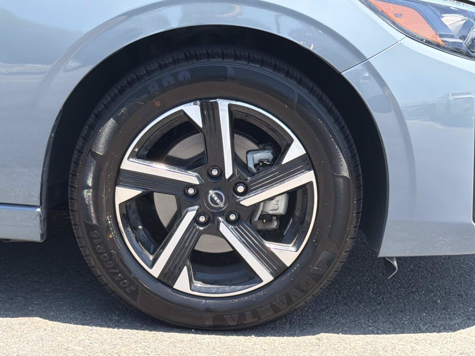 Used 2024 Nissan Sentra SV FWD image 25