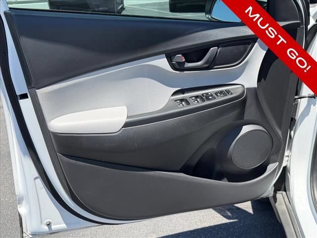 Used 2023 Hyundai Kona SEL FWD image 13