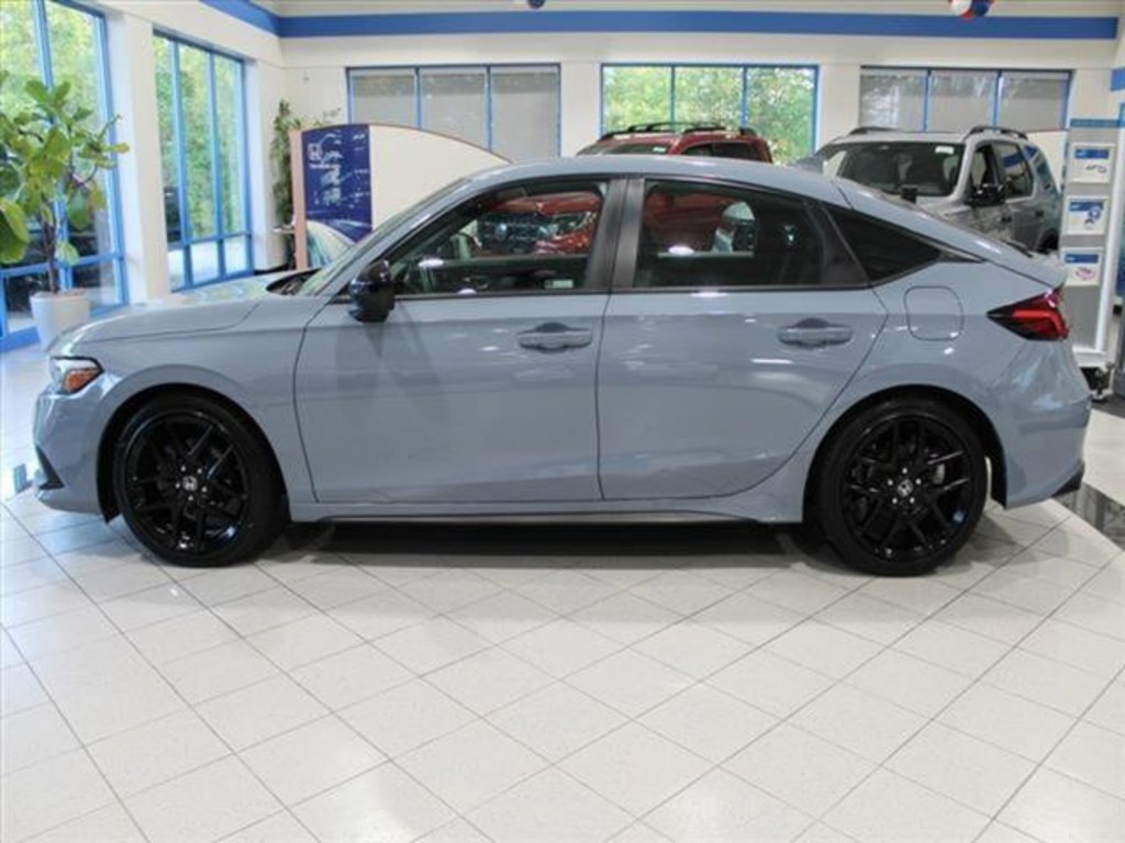 Used 2023 Honda Civic Sport image 8