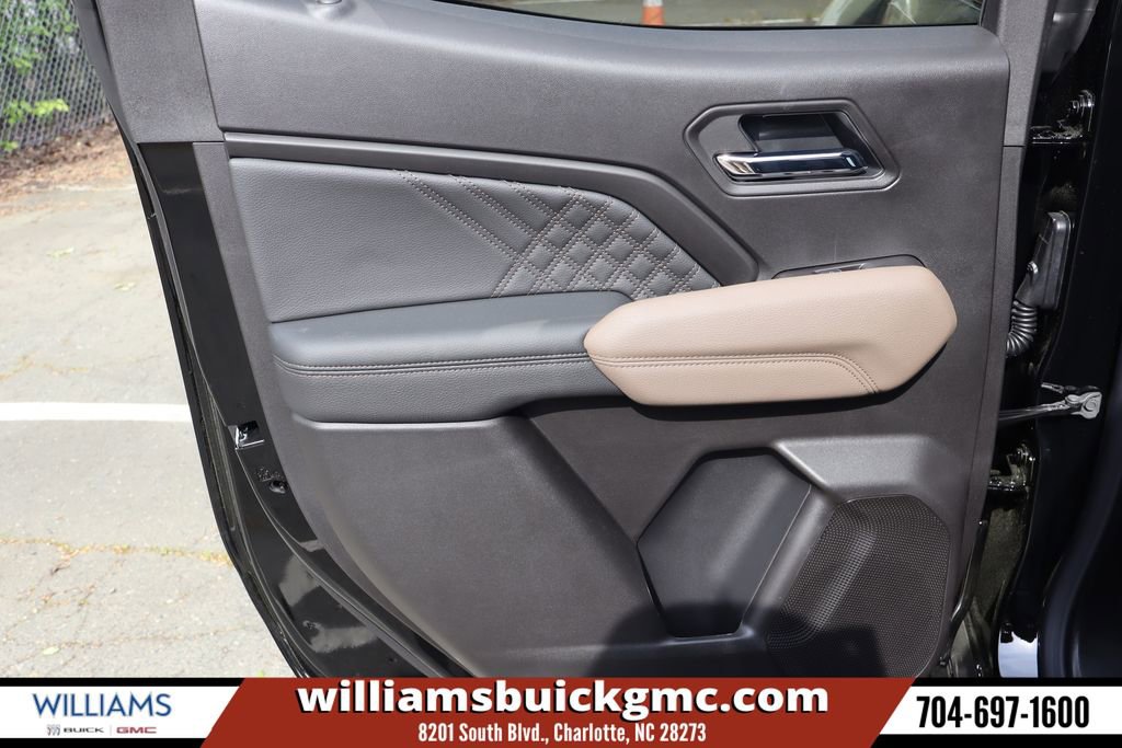 New 2026 GMC Canyon Denali w/ LPO, Denali Black Edition AWD/4WD image 21