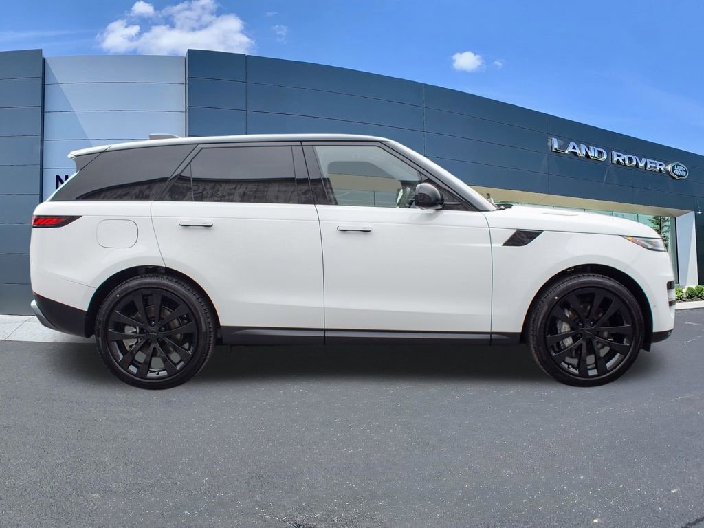 New 2026 Land Rover Range Rover Sport SE image 8