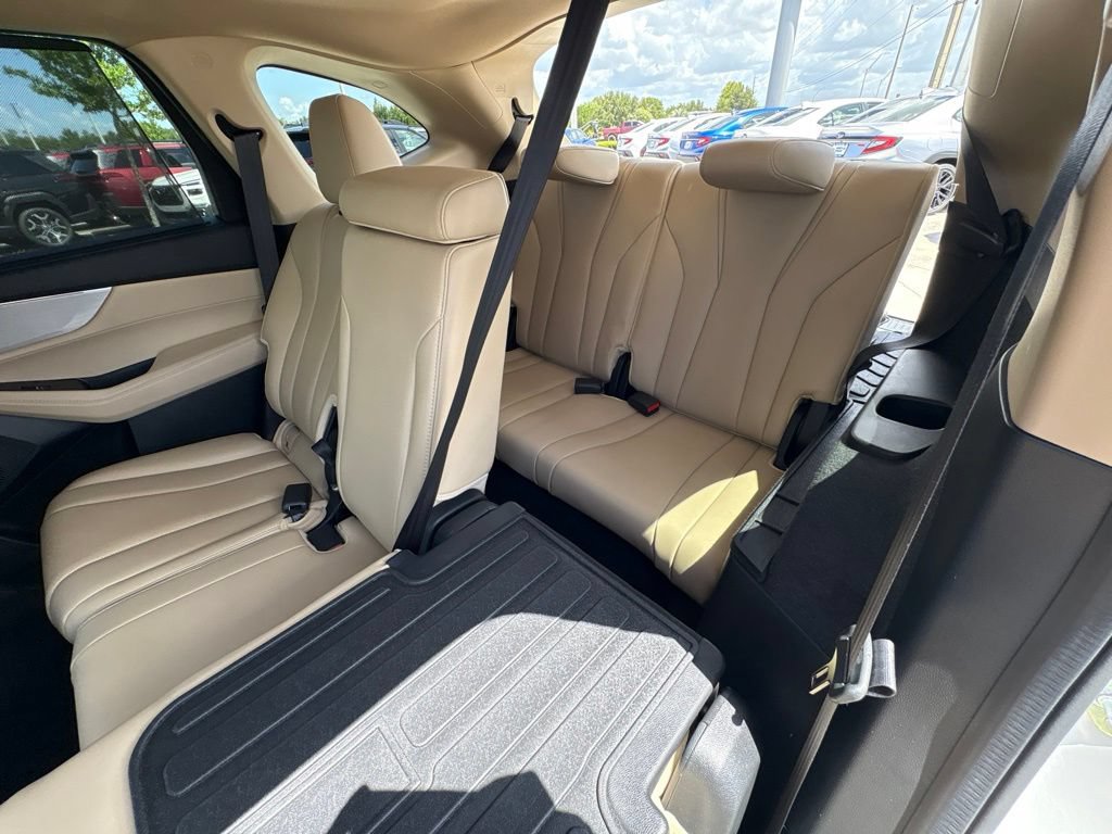 Used 2024 Acura MDX w/ Technology Package FWD image 18