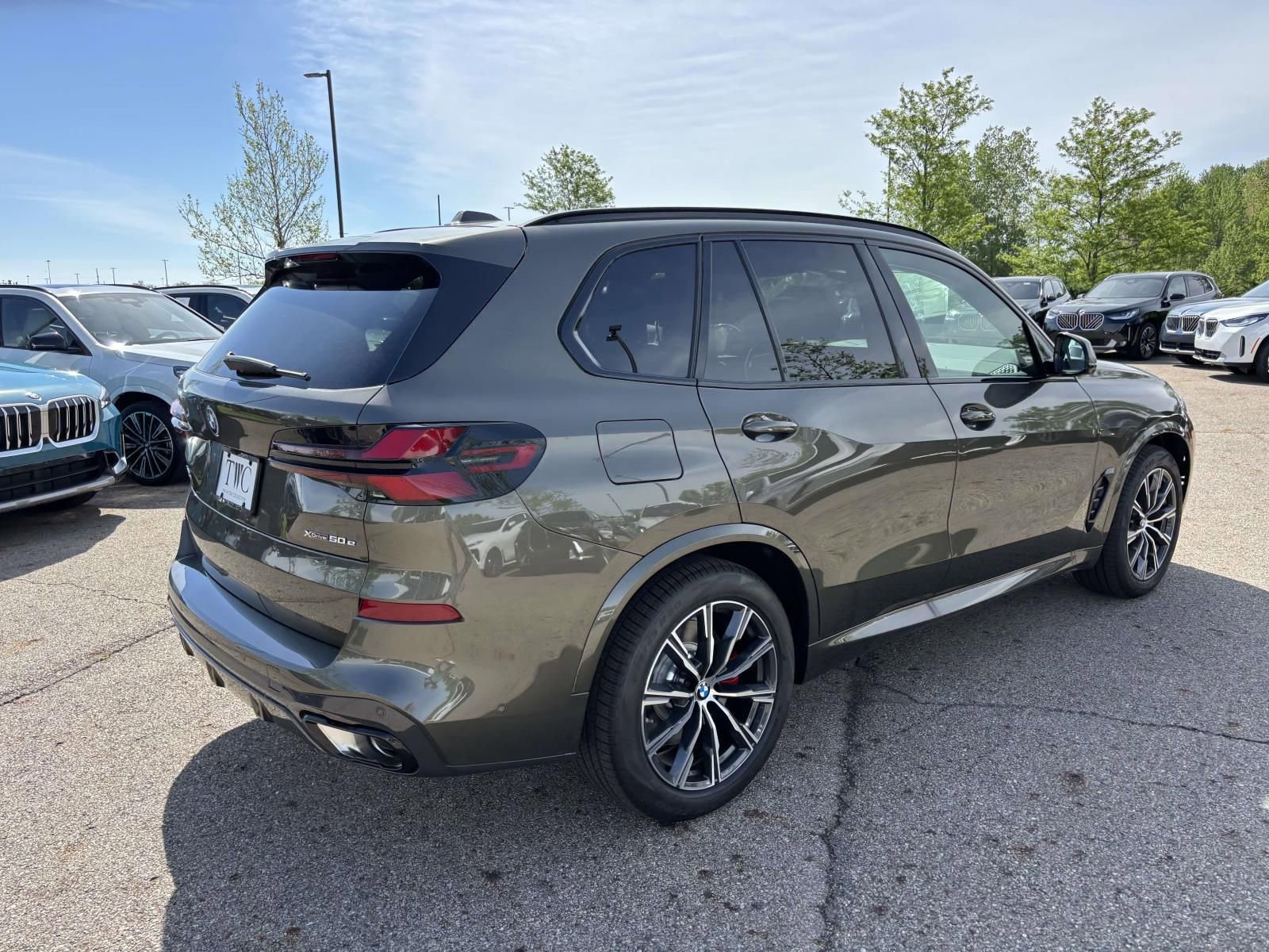 New 2026 BMW X5 xDrive50e AWD/4WD image 5