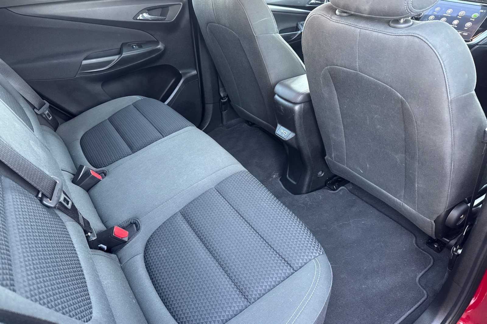 Used 2023 Chevrolet Bolt EUV LT w/ Driver Confidence Package FWD image 19