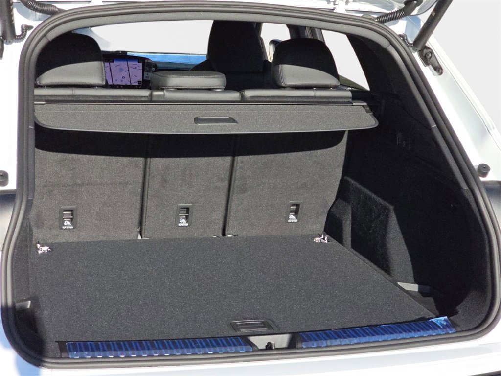 New 2025 Audi SQ5 Prestige image 12