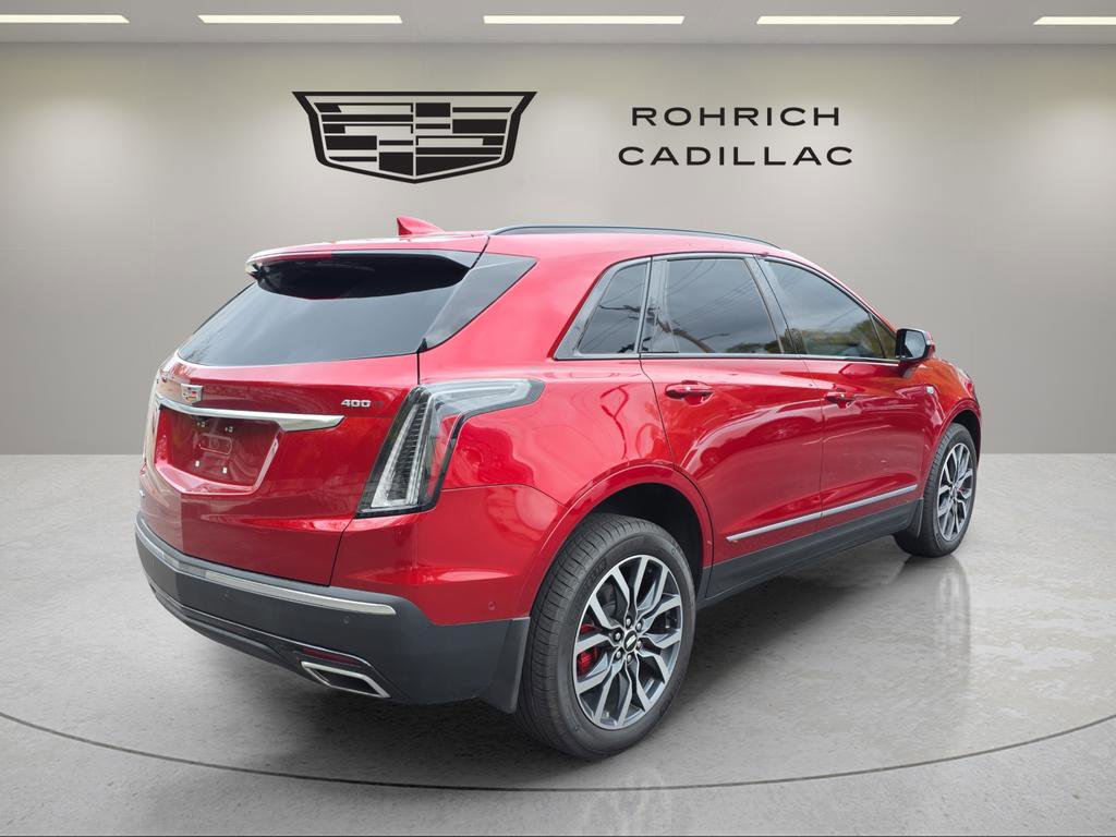 Certified 2025 Cadillac XT5 Sportv w/ Technology Package image 5