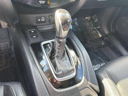 Used 2022 Nissan Rogue Sport SL AWD/4WD image 15