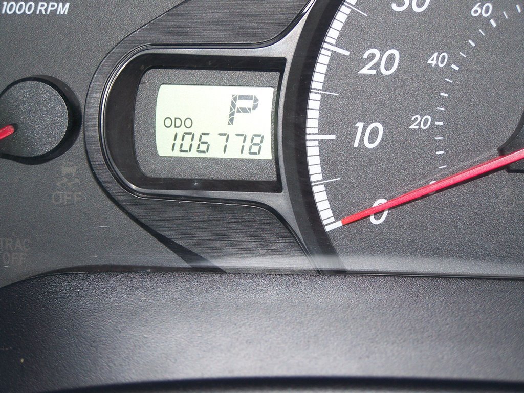 Used 2013 Toyota Sienna L FWD image 9